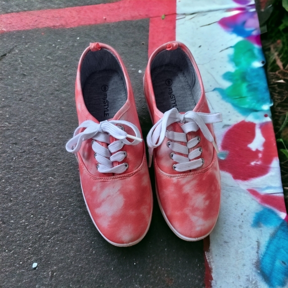 🌟FREE ADD-ON 🌟My Style Tie Dye Ladies Runners New Without Tags - Picture 2 of 9